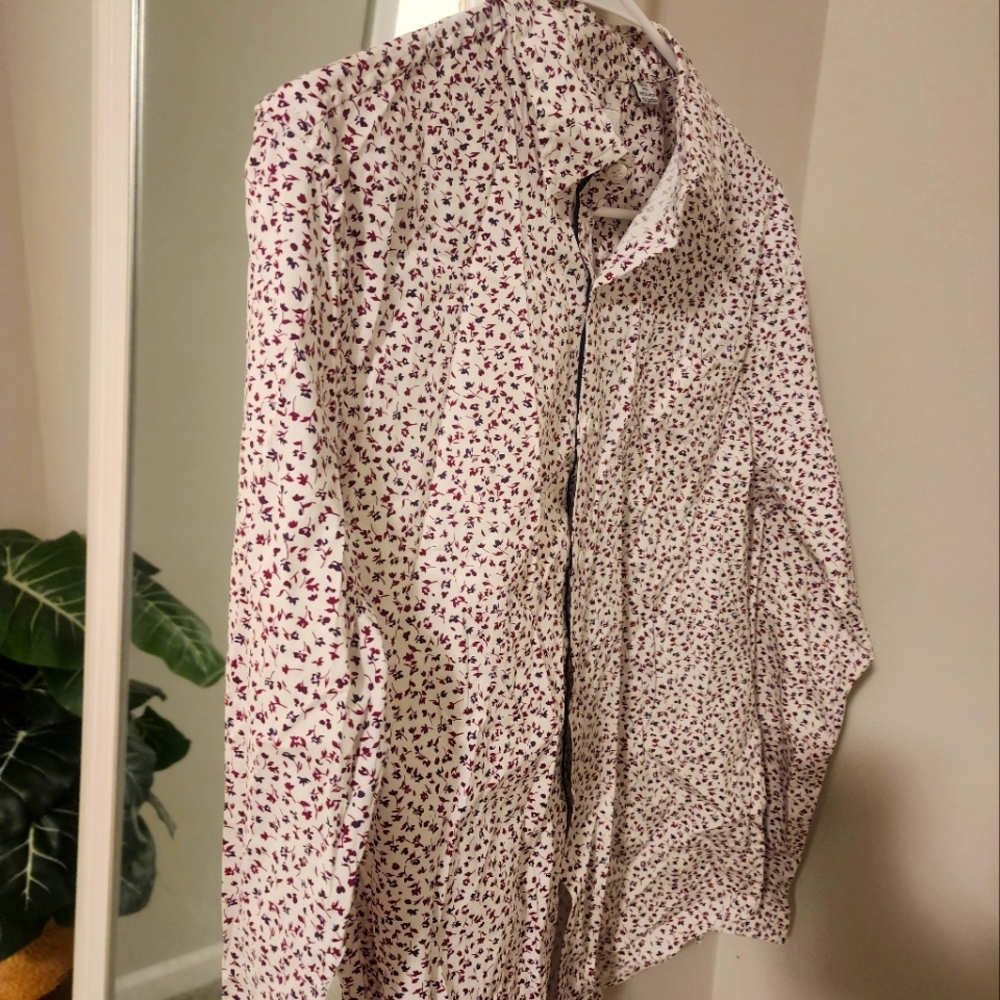 Mens floral print shirt. Never worn.